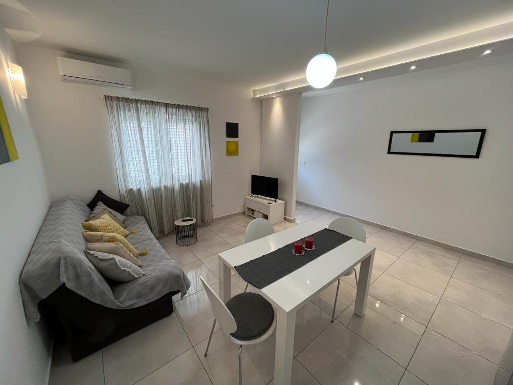 Апартаменты Apartman Cezar Стобрек Экстерьер фото