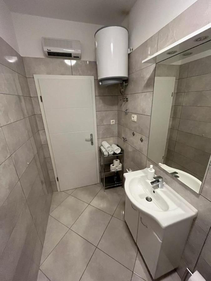 Апартаменты Apartman Cezar Стобрек Экстерьер фото