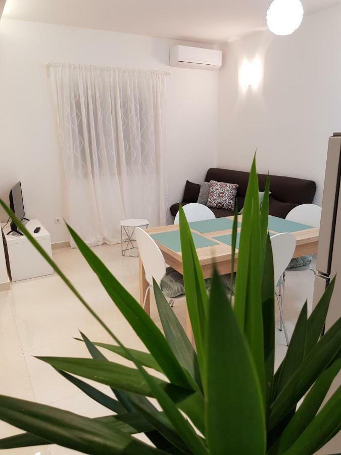 Апартаменты Apartman Cezar Стобрек Экстерьер фото