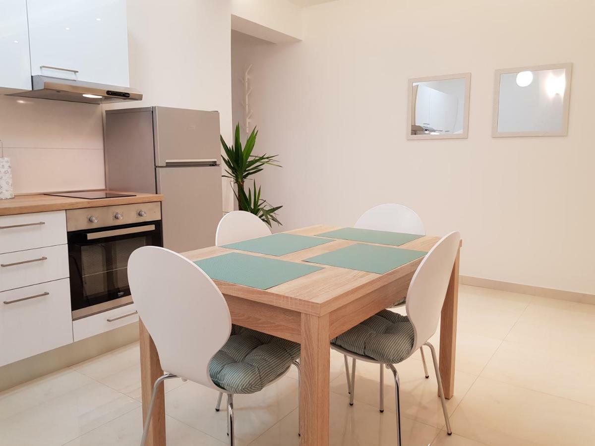 Апартаменты Apartman Cezar Стобрек Экстерьер фото